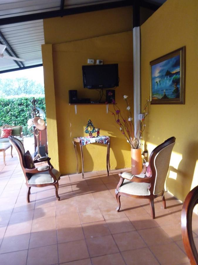 C&H campestre el oasis Bed and Breakfast Ricaurte Exterior foto