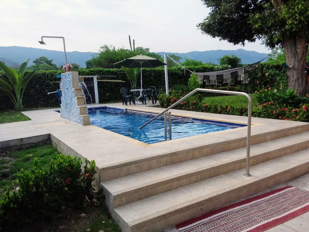 C&H campestre el oasis Bed and Breakfast Ricaurte Exterior foto