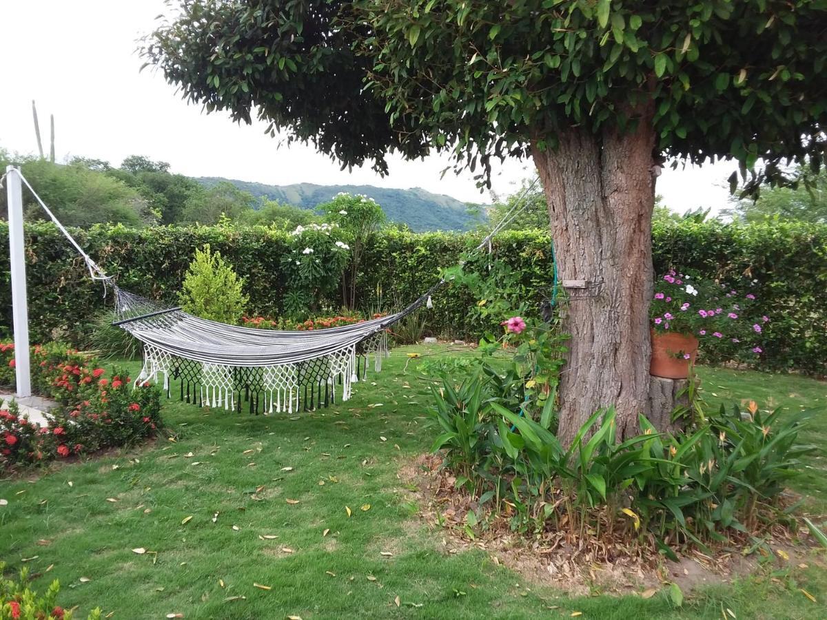 C&H campestre el oasis Bed and Breakfast Ricaurte Exterior foto