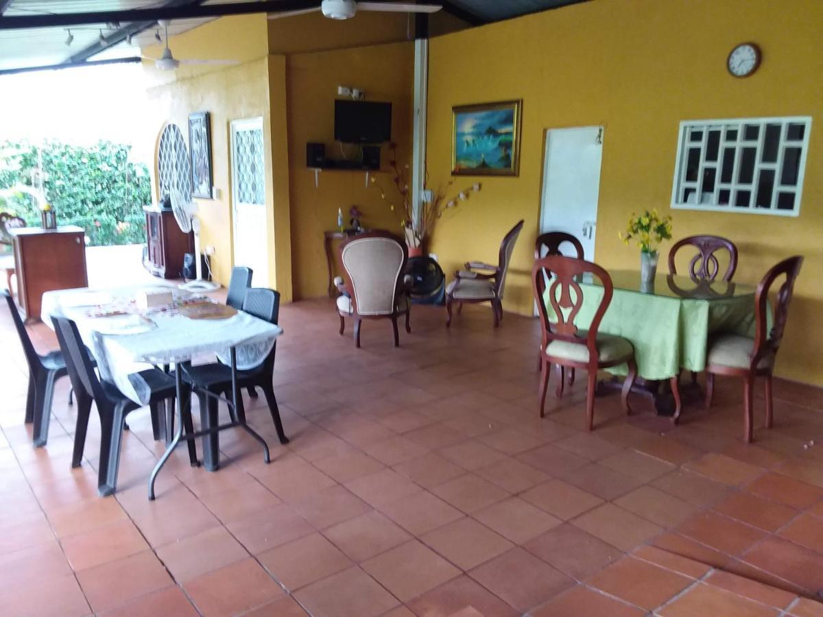 C&H campestre el oasis Bed and Breakfast Ricaurte Exterior foto